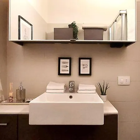 Ancient Walls Studio Apartment