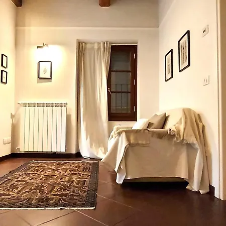 Ancient Walls Studio Apartment *